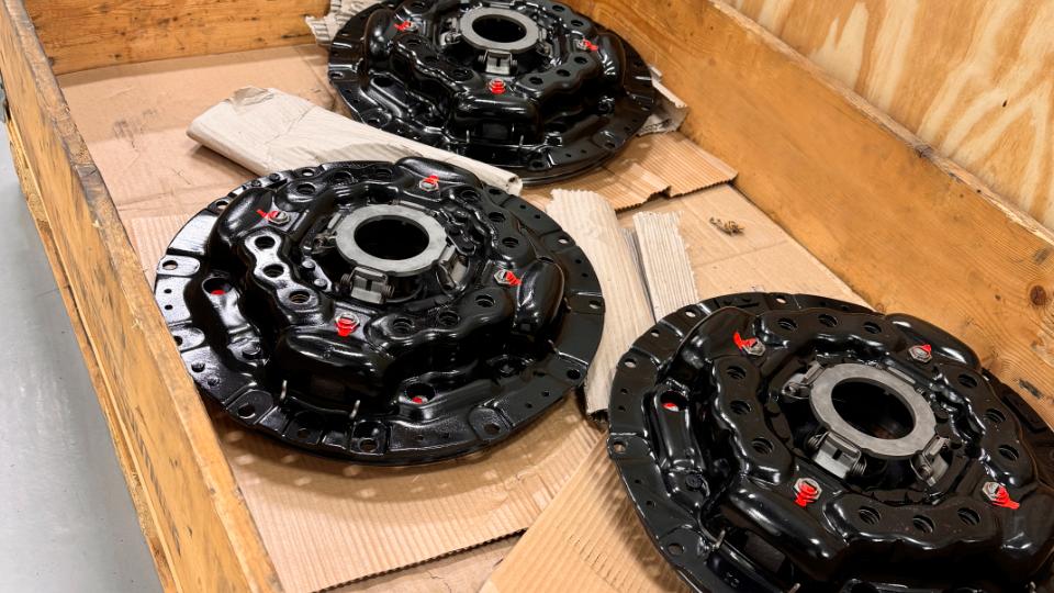 Olsson Parts saves classic Volvo BM tractors – renovating the old clutches